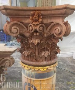 Chạm trổ hoa văn phù điêu đầu cột gỗ tự nhiên
