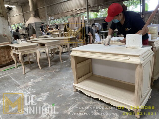 Sản xuất bàn ghế nội thất gỗ sang trọng
