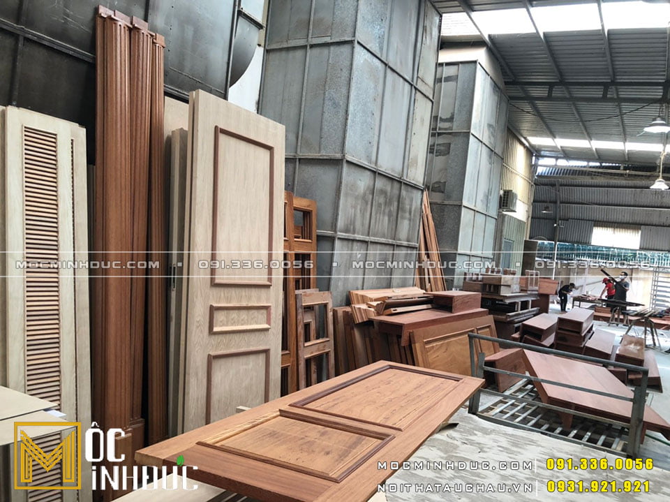 Sản xuất cửa gỗ gõ đỏ Hà Nội