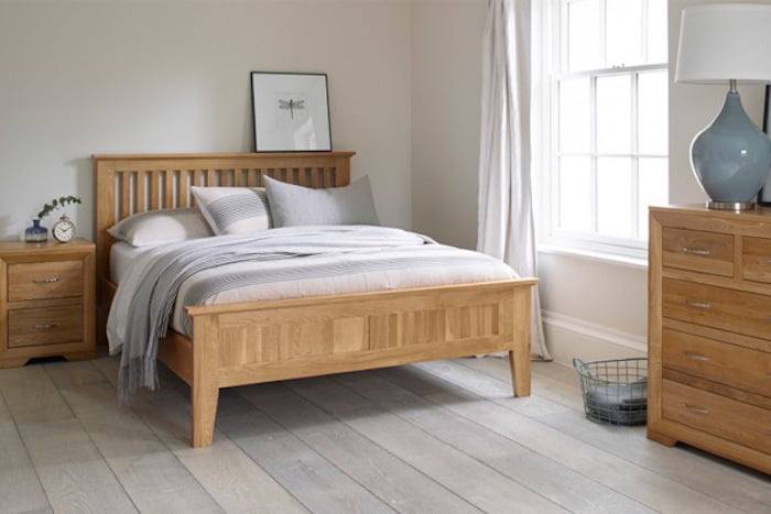 Giường ngủ gỗ sồi đơn giản hiện đại